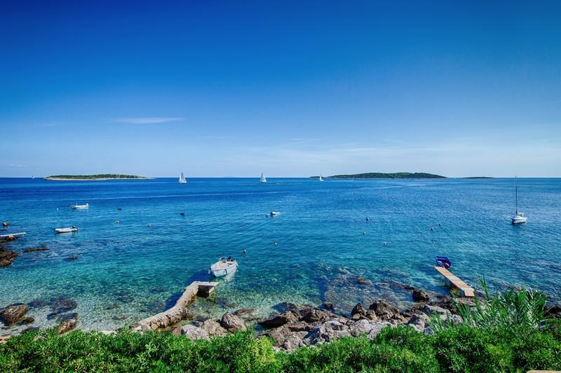 Seafront Maja *