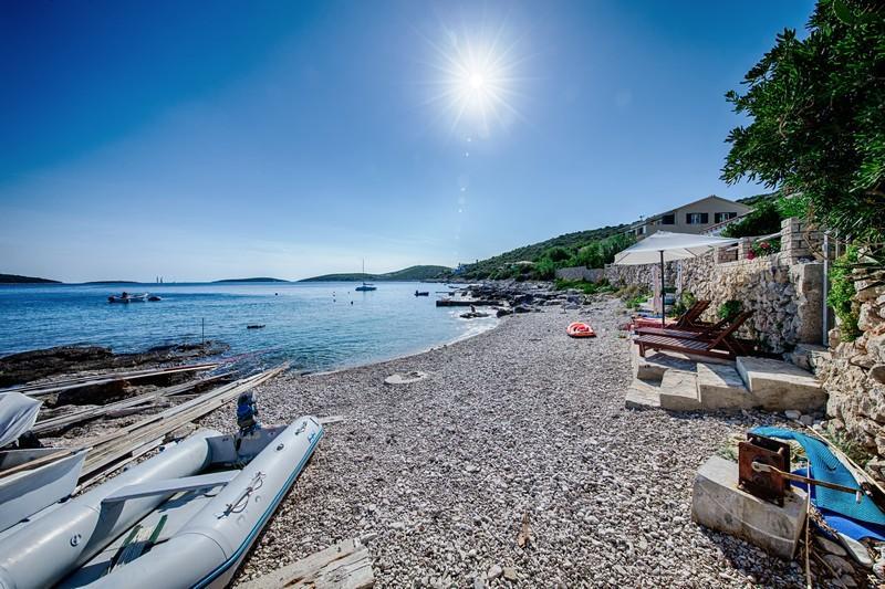 Apartment Seafront Maja